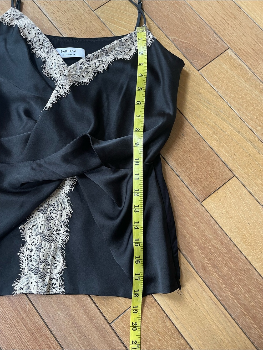 Bailey 44 Agnes Twist Front Lace Quiet Luxury Cami Top Black Silk Satin Medium - Picture 7 of 9